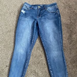 Maurices jeans